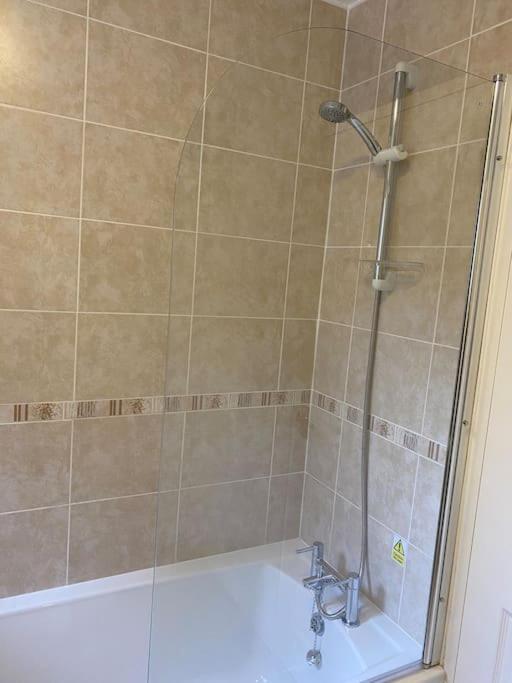 3 Bedroom Lodge With Hot Tub On Lovely Quiet Holiday Park In Cornwall Gunnislake Zewnętrze zdjęcie